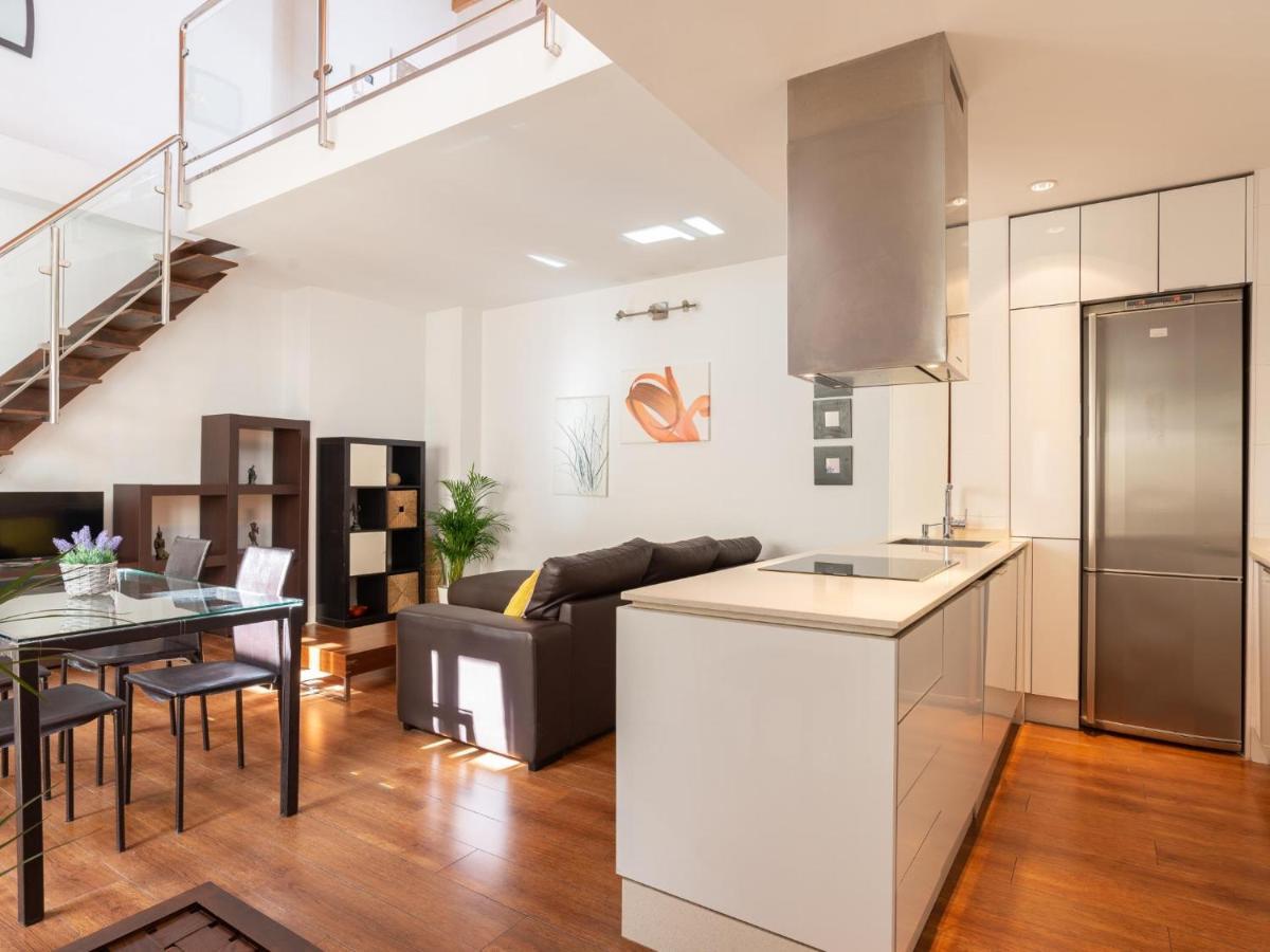 Lu&Cia Duplex City Center Malaga Exterior photo